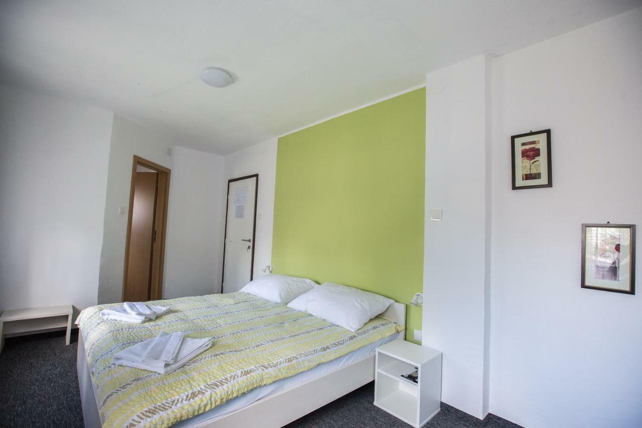 Asgard Guesthouse 조시프돌 외부 사진