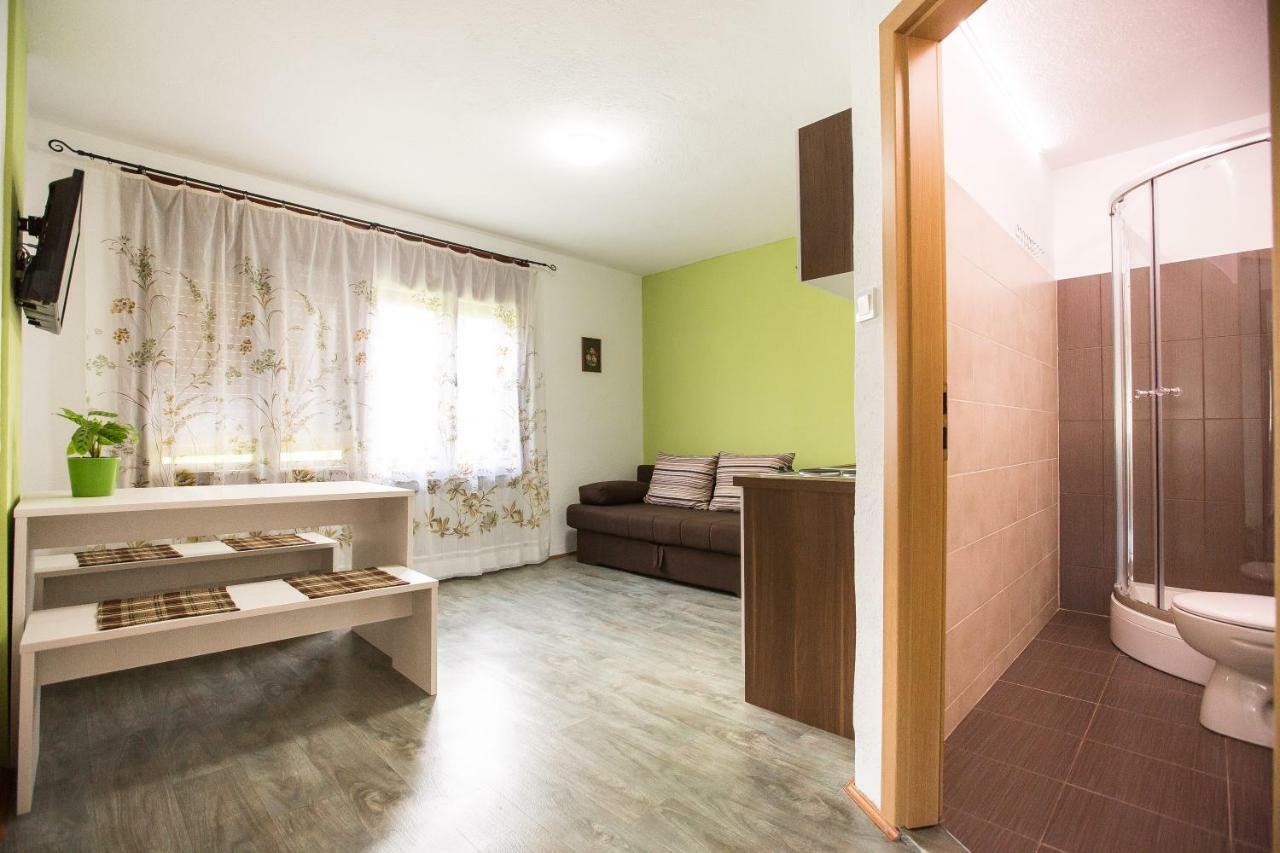 Asgard Guesthouse 조시프돌 외부 사진